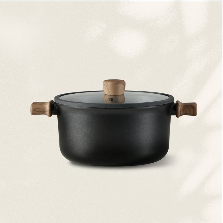 CAROTE Nonstick Soup Pot With Lid, 4.8Qt Non Stick StockPot Large Cooking Pot with Lid, Titanium - containing Soup Pot, Induction Compatible, PFOA/PFOS Free