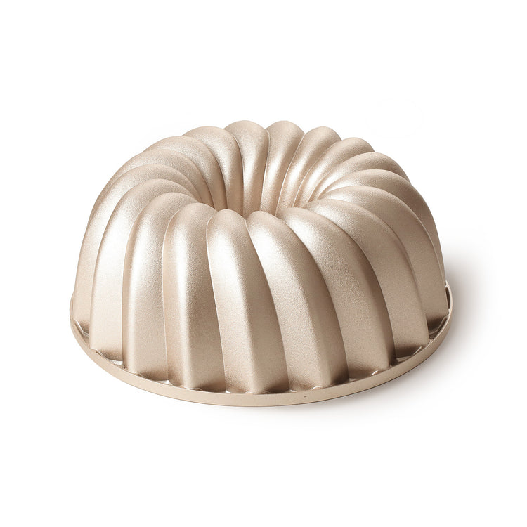 CAROTE Nonstick Fluted Cake Pans, Baking Pans, Bake Unique Cakes, Non-stick Coating Easy Release (Classic pan)