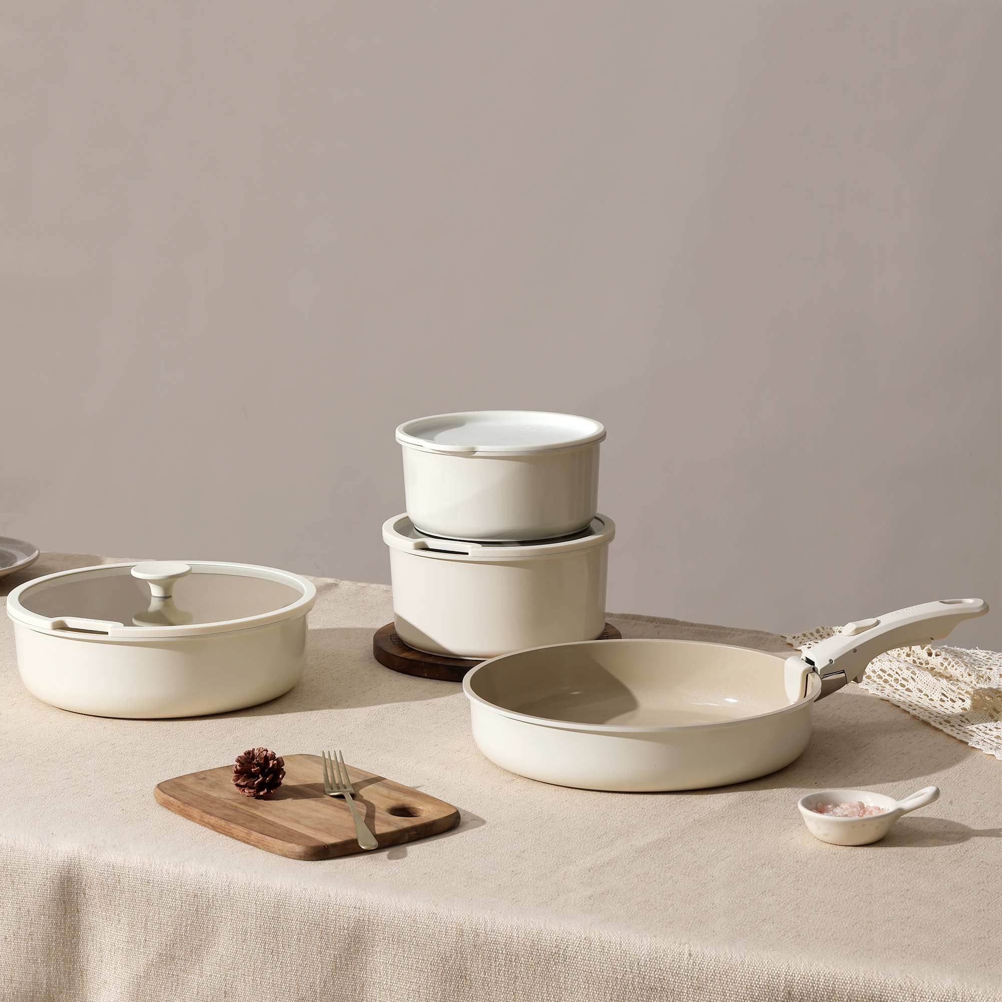 CAROTE 11-Piece Nonstick Cookware Set with Detachable Handles - White